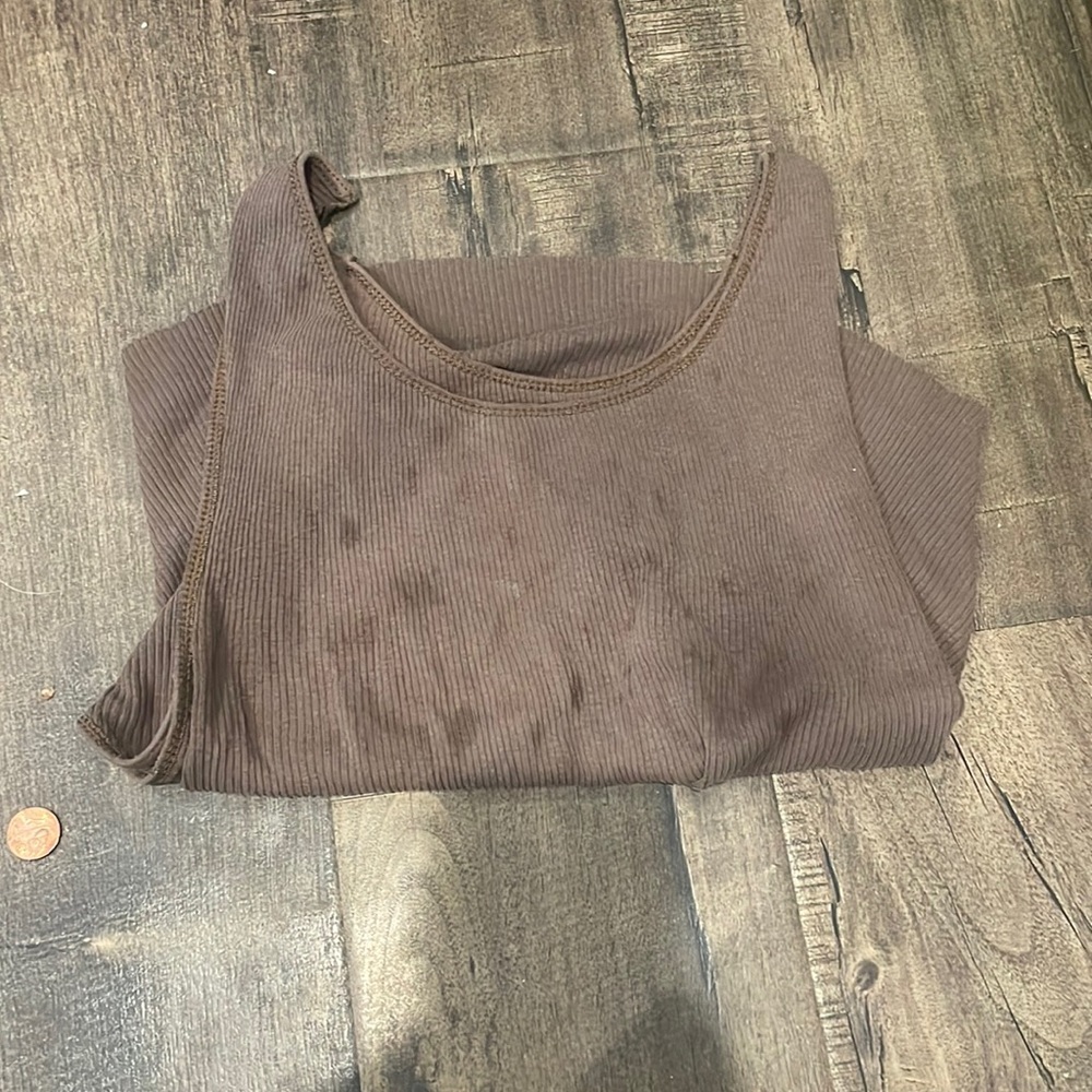 brown tank *** not pictured right
